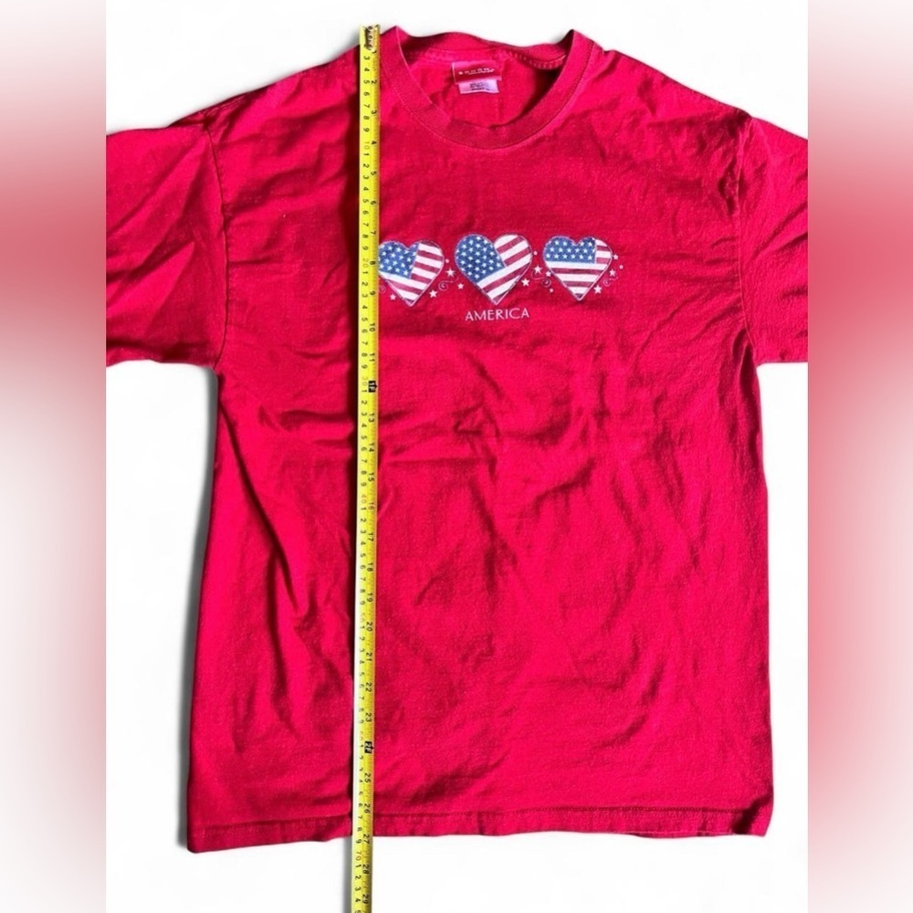 Sonoma Women’s Red and Heart American Flag Tshirt Size Medium Patriotic America - Picture 4 of 6
